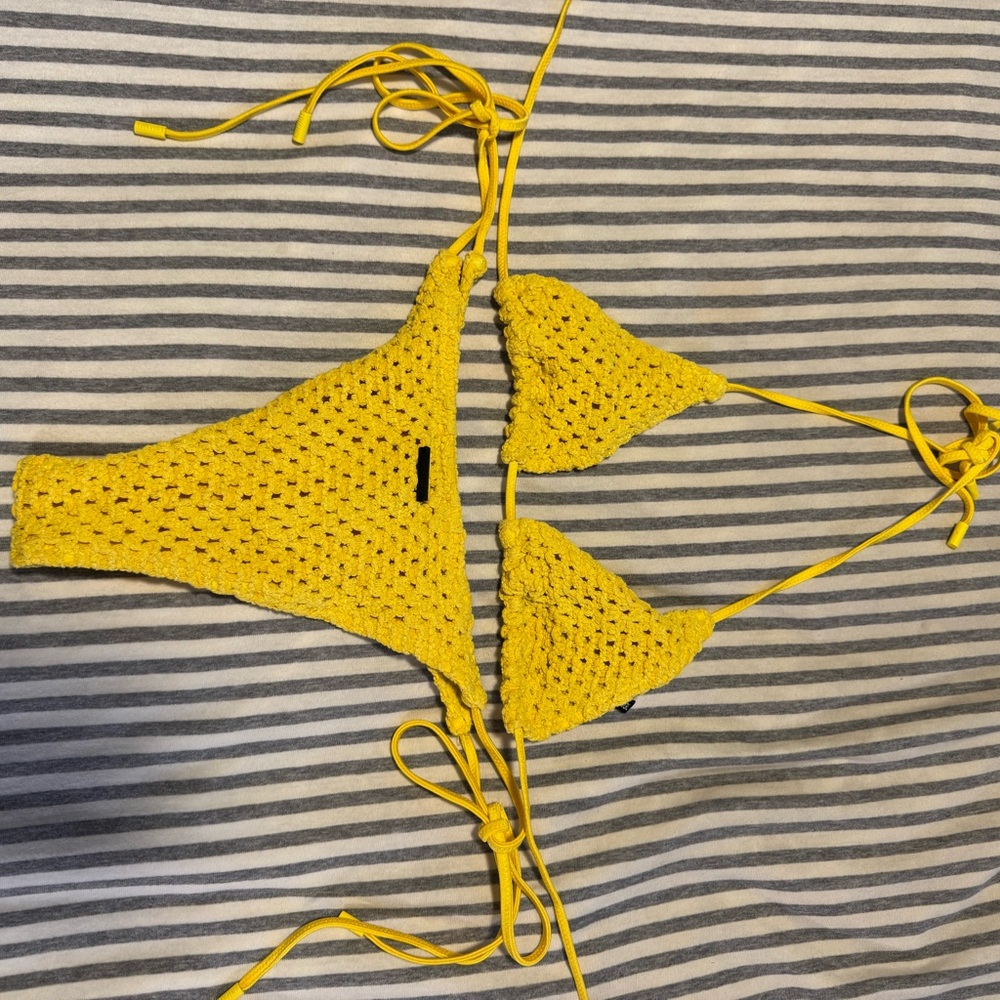 Triangl Bikini